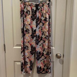 GUC Hello Mello Paisley Print Lounge Pants